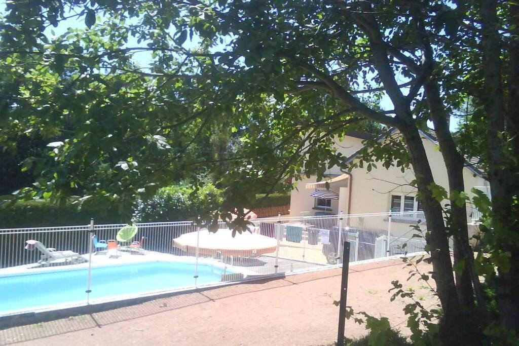 Marigny  Maison/Gite Familial Dans Le Jura A 200M Du Lac Avec Piscine Privee מראה חיצוני תמונה
