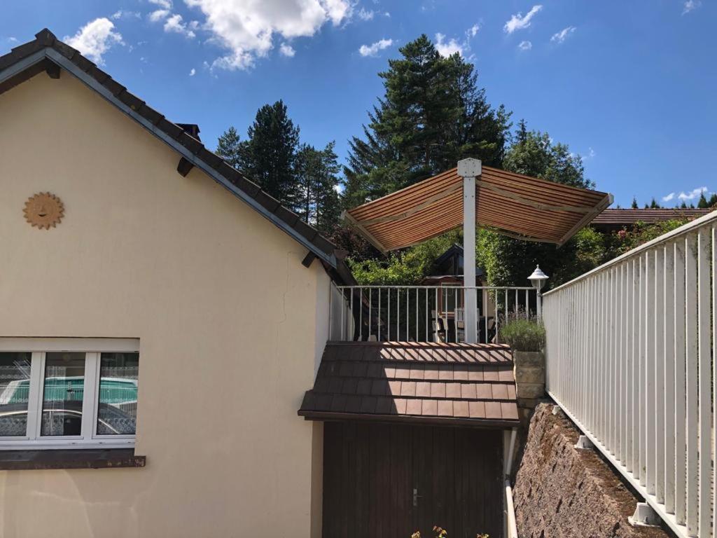 Marigny  Maison/Gite Familial Dans Le Jura A 200M Du Lac Avec Piscine Privee מראה חיצוני תמונה
